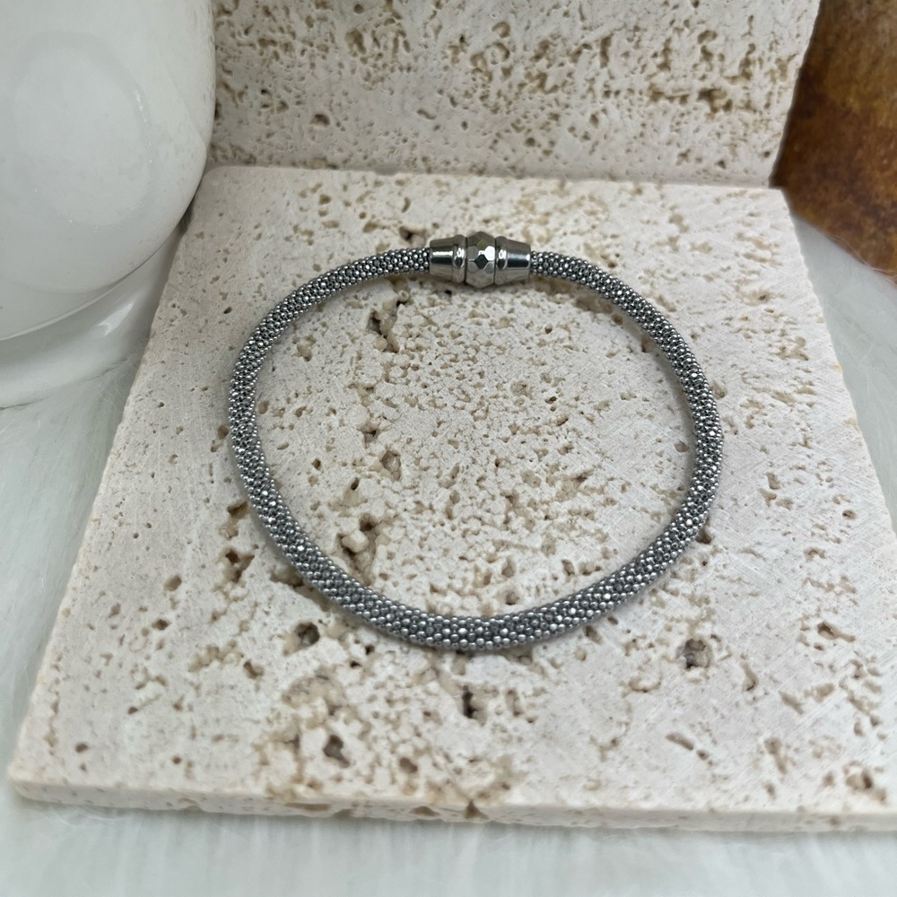 Vintage Fossil Popcorn Style Bangle | Silver